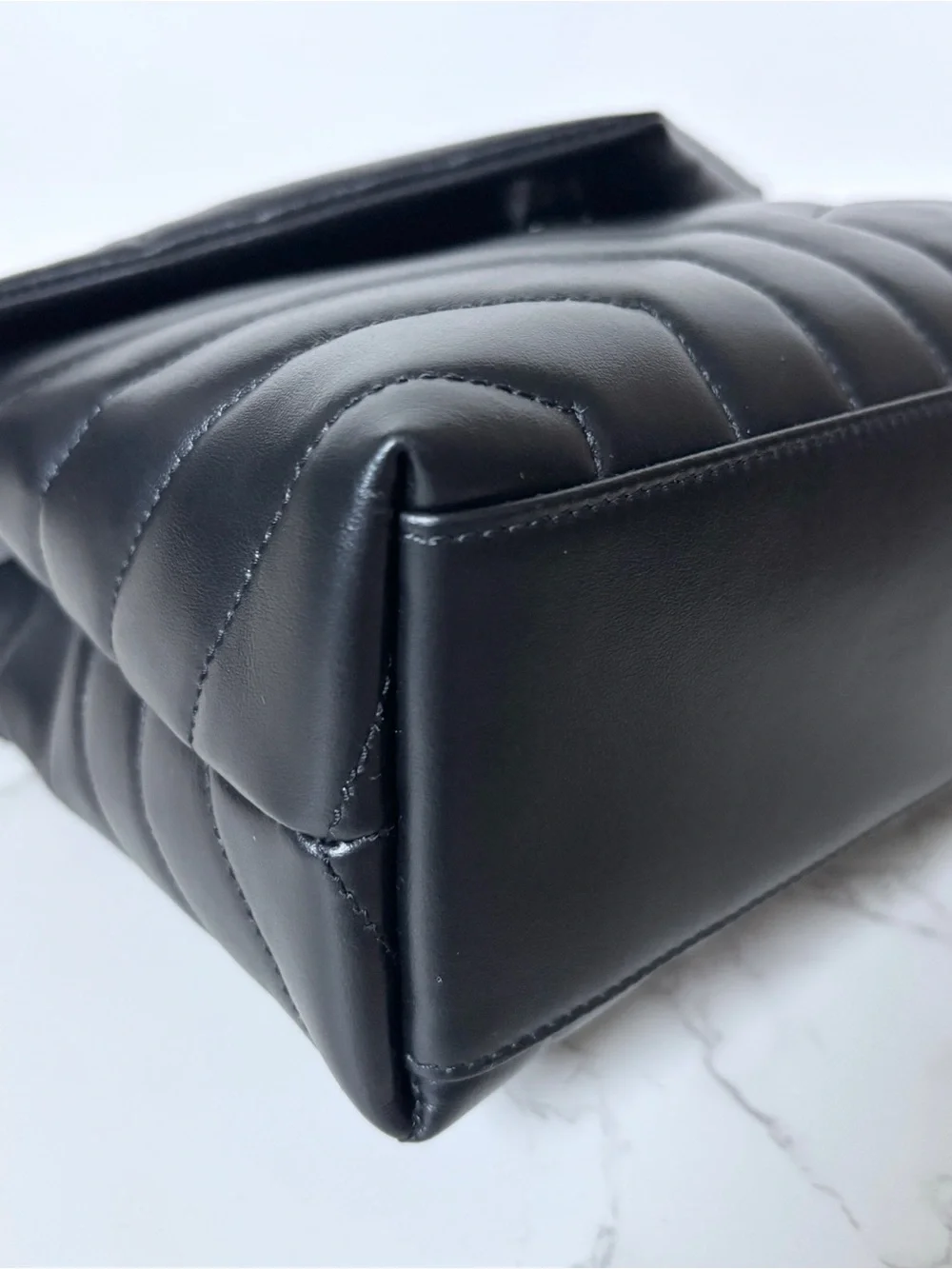 New Saint Laurent YSL Small Loulou Shoulder Bag Black w/Black Hardware